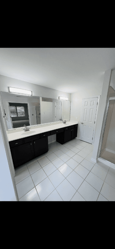 BRENTWOOD House: 5837 Sterling Oaks Dr.