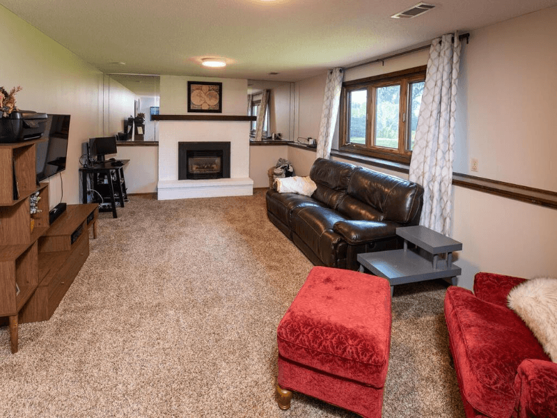 Coon Rapids House: 190 109th Lane Northwest