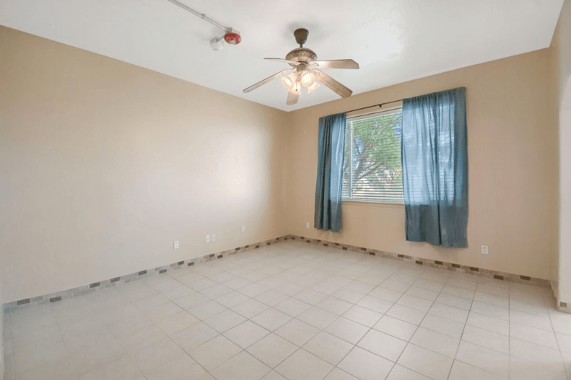 Rio rancho House: 832 Monterrey road ne