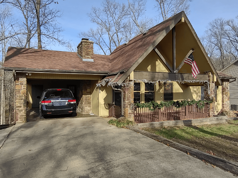 Bella Vista House: 20 Lambourn Dr