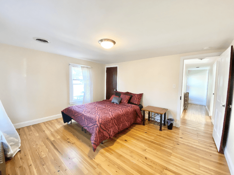 Danville House: 842 Bloom Road