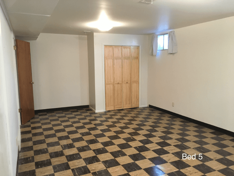 Denver House: 6891 Larsh Dr.