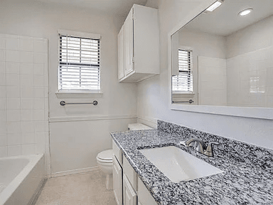 Grapevine House: 2943 Kimberly Dr