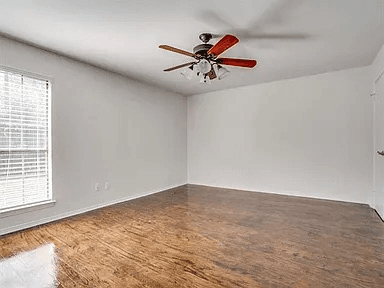 Grapevine House: 2943 Kimberly Dr