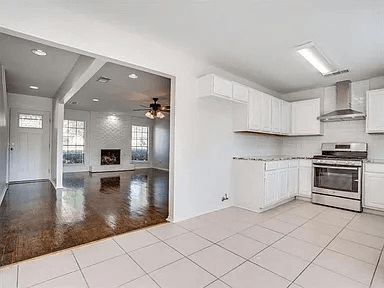 Grapevine House: 2943 Kimberly Dr