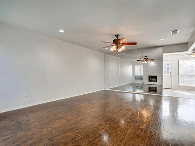 Grapevine House: 2943 Kimberly Dr
