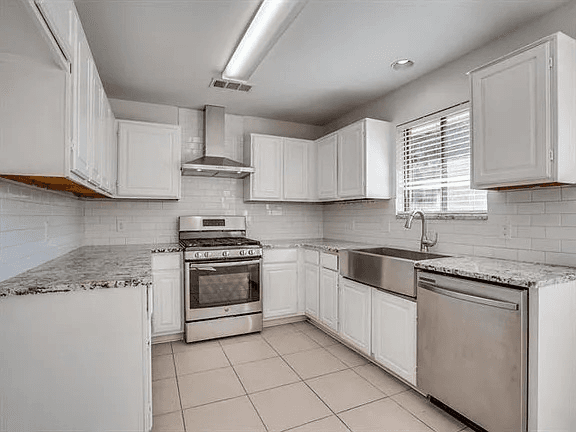 Grapevine House: 2943 Kimberly Dr