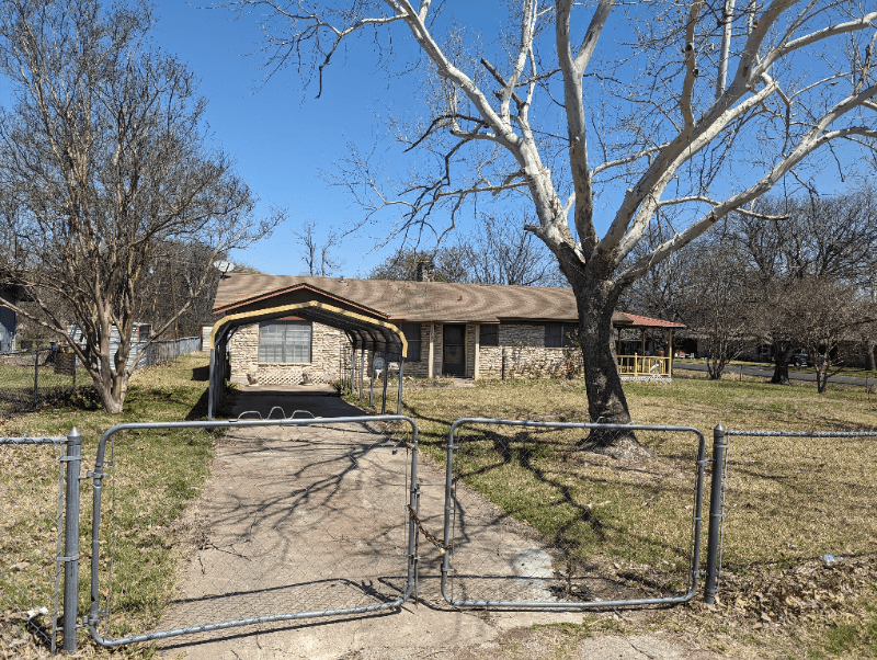 AUSTIN House: 8808 Airline Terrace
