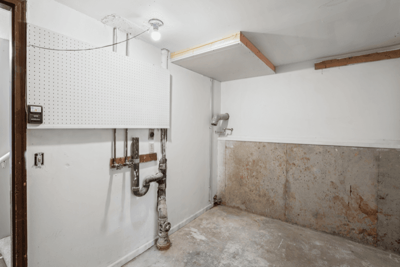 Eudora House: 727 acorn st