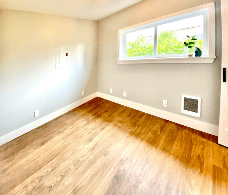 Seattle Apartment: 2620 NW 63rd St
