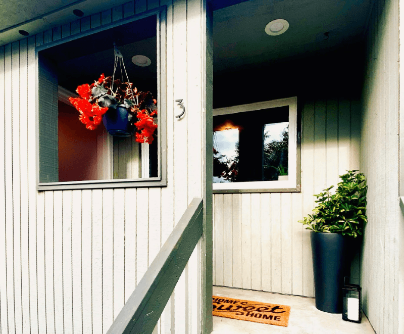 Seattle Apartment: 2620 NW 63rd St