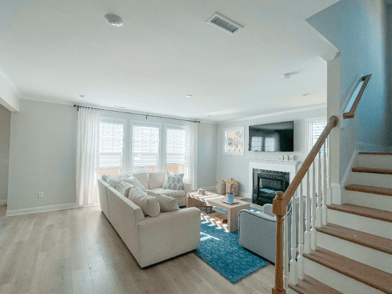 Chapel Hill House: 121 Sweet Briar Ln
