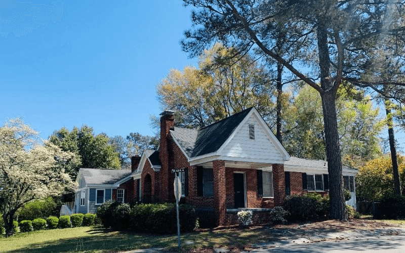 Columbia House: 4004 Rosewood Drive