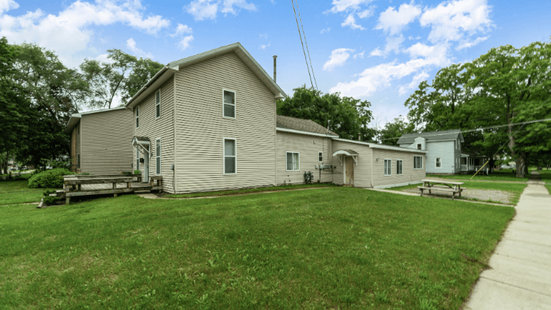 Mount Pleasant Multiplex: 502 S Pine St
