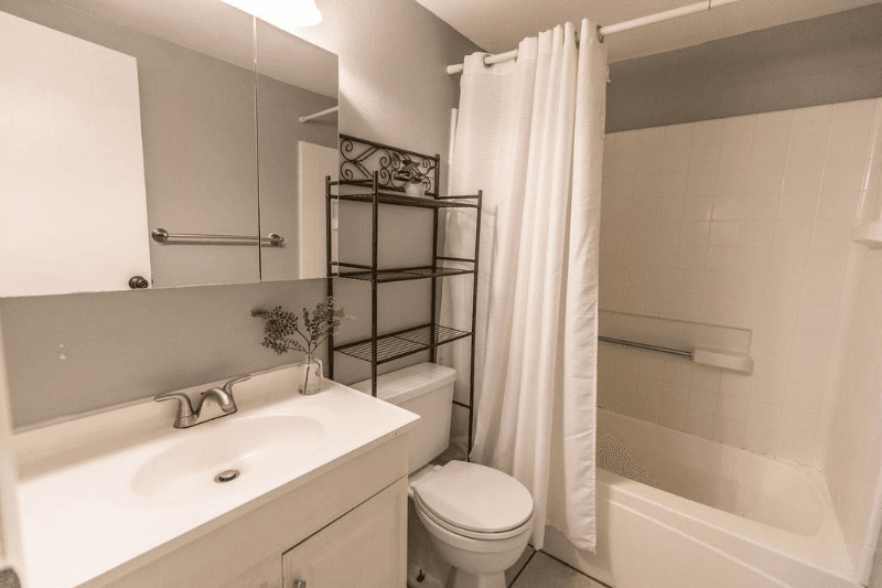 Kailua Kona Condo: 75-5863 Kuakini Hwy