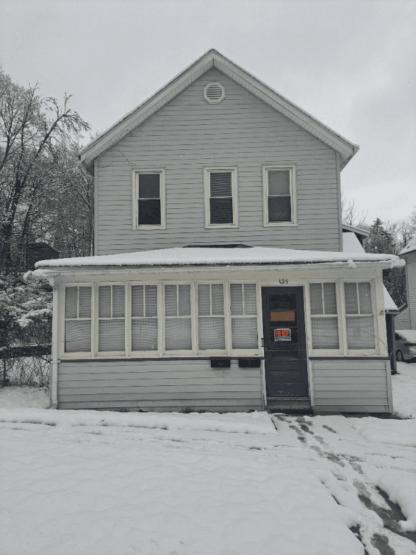 Corning Apartment: 125 W 3rd St