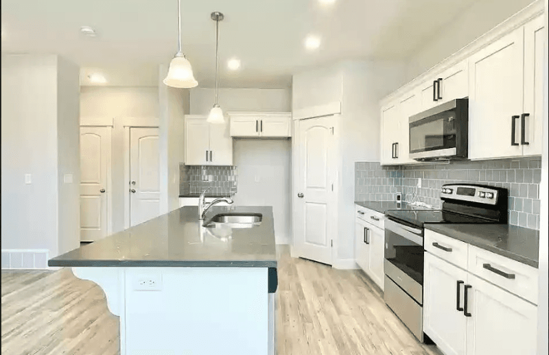 Lehi Townhome: 3973 W 1960 N