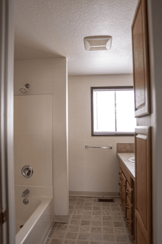 Kennewick Townhome: 627 N Tweedt St