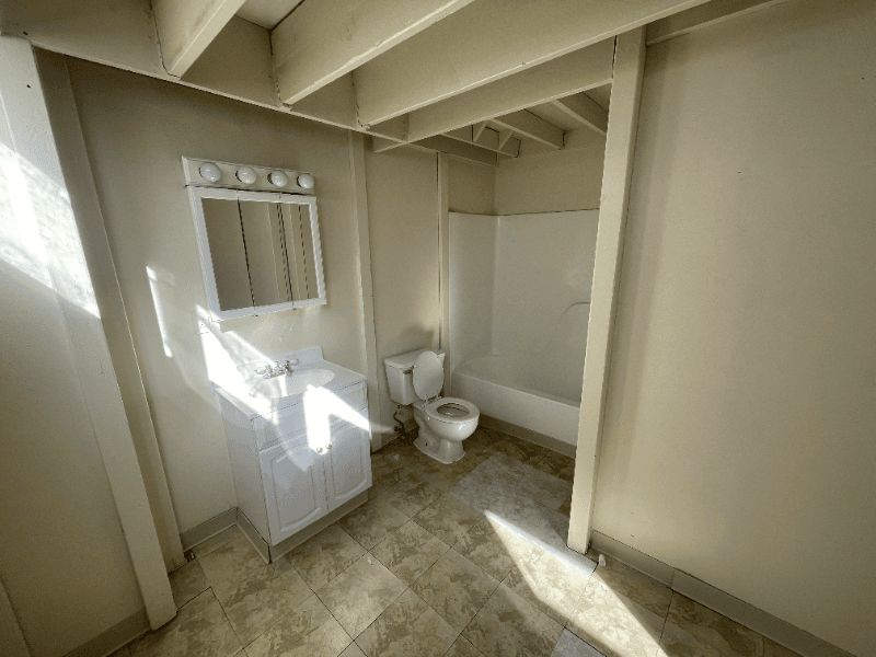 Philadelphia Apartment: 7165 Keystone St