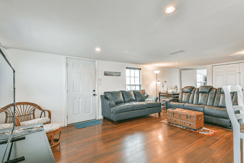Galveston House: 3919 San Jacinto Drive