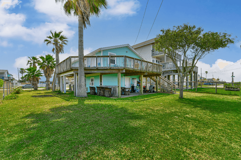 Galveston House: 3919 San Jacinto Drive