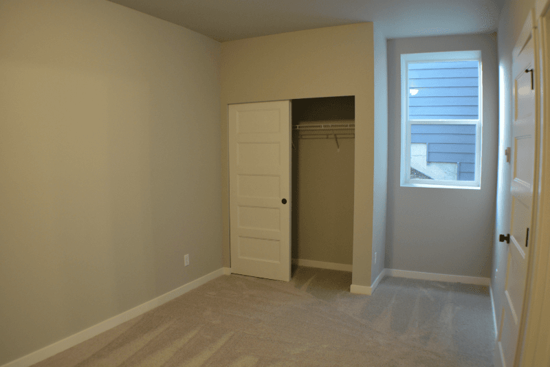 Marysville House: 8732 68TH Place NE