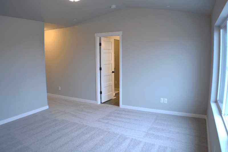 Marysville House: 8732 68TH Place NE