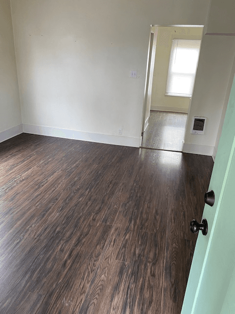 Seattle House: 547 S Sullivan St