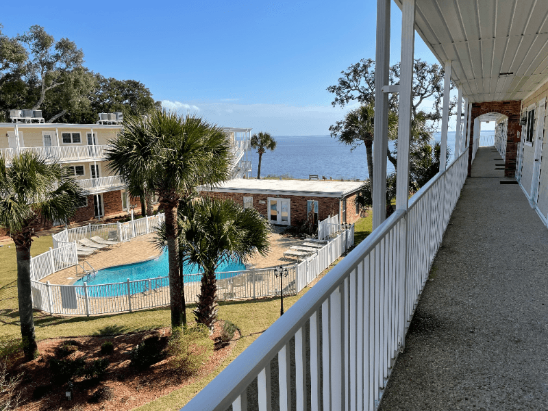 Pensacola Condo: 710 Scenic Hwy