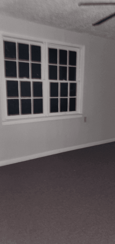 Dallas House: 1357 Bobo Rd