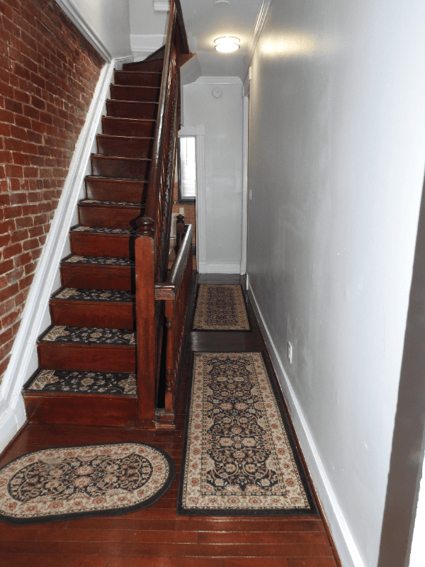 Washington House: 633 8th Street, NE