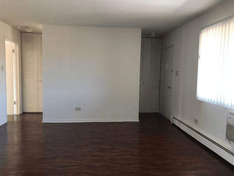 waukegan House: 3060 Kathe Lane