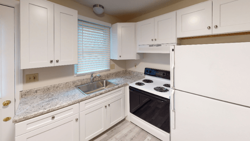 Stafford Springs Apartment: 9 Park Street
