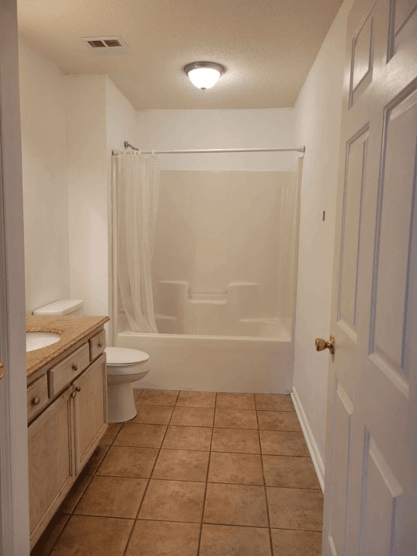 High Point Condo: 2624 Guyer St