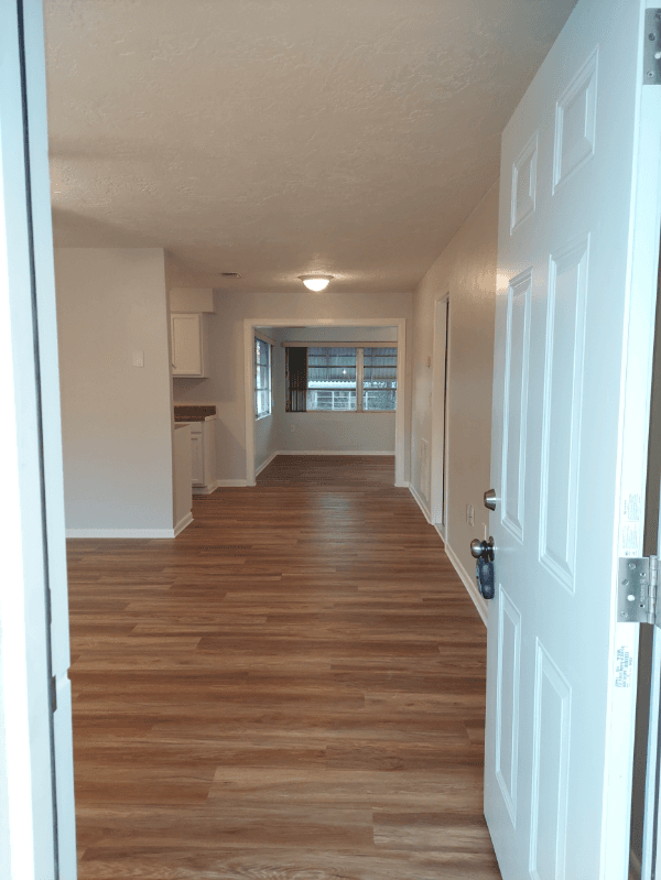 Beverly Hills House: 51 S. Lee Street
