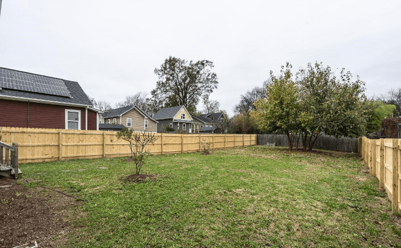Raleigh House: 707 E Martin