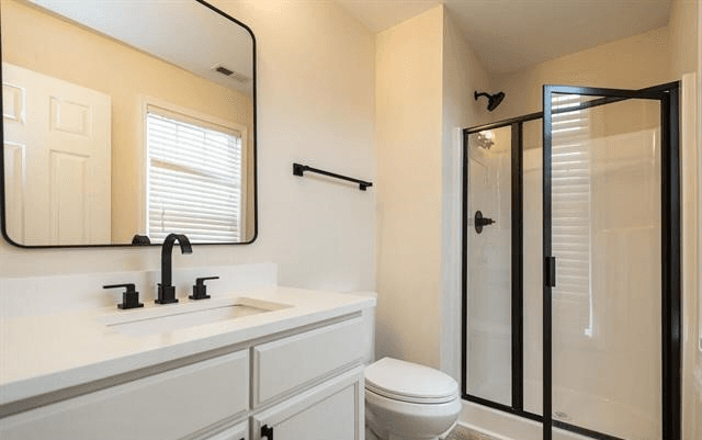 Raleigh House: 707 E Martin