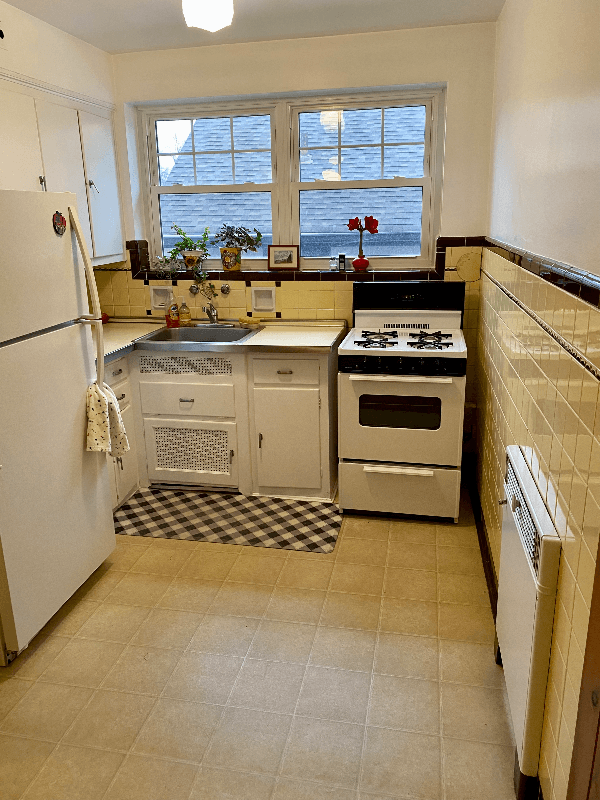 Cincinnati Apartment: 909 Ellison