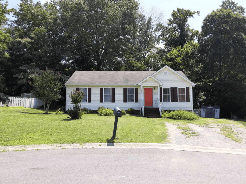 Henrico House: 5605 Lake Crest Way