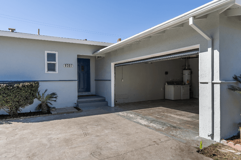 Fullerton House: 1507 S ROOSEVELT AVE