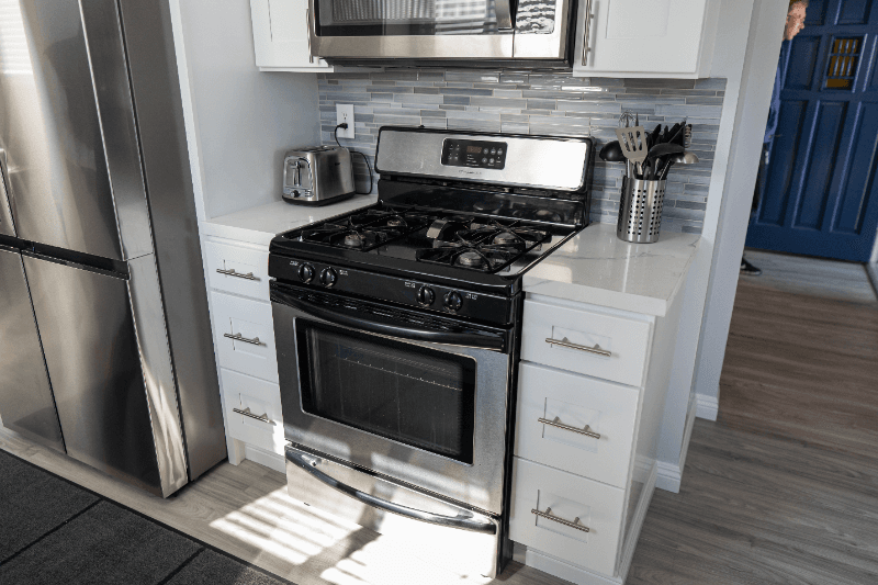 Fullerton House: 1507 S ROOSEVELT AVE