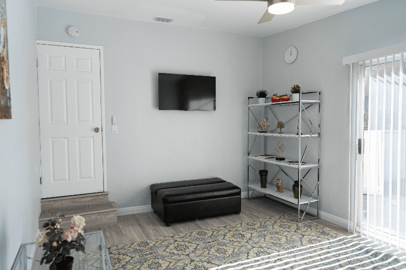 Fullerton House: 1507 S ROOSEVELT AVE