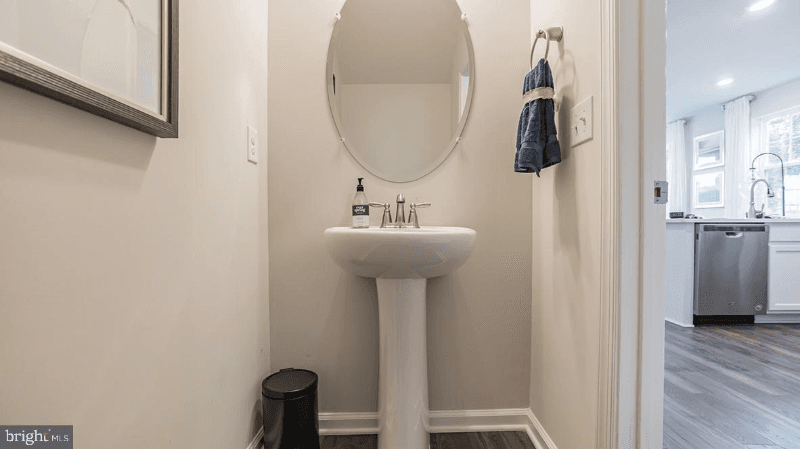 Burlington Townhome: 22 Peregrine Way