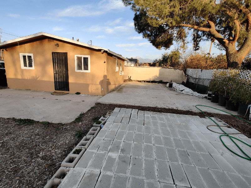 San Bernardino Apartment: 949 E 3rd St