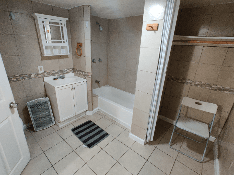 San Bernardino Apartment: 949 E 3rd St