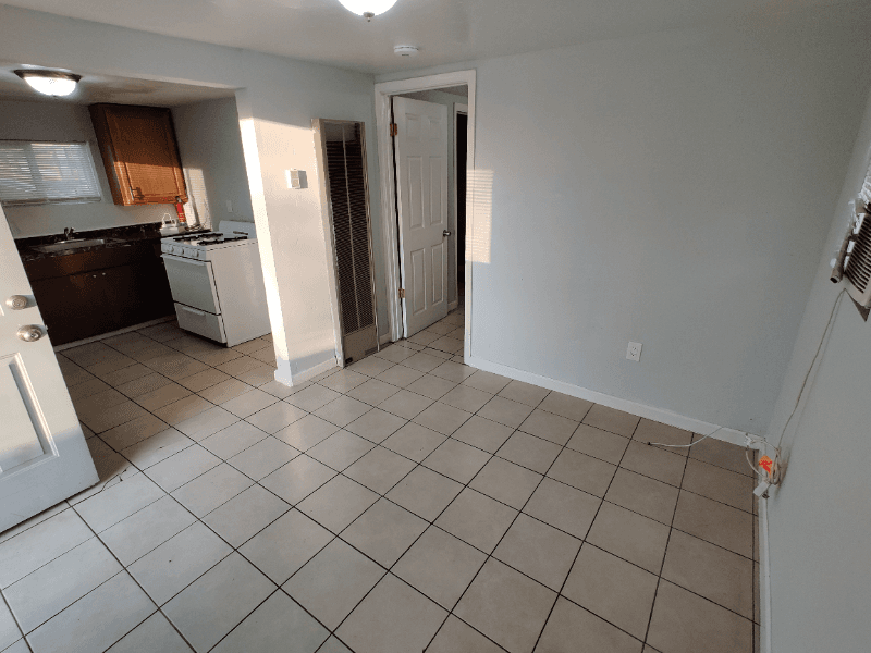 San Bernardino Apartment: 949 E 3rd St