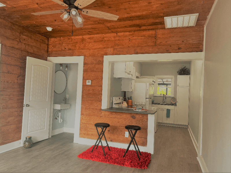 San Antonio Townhome: 715 W Hollywood