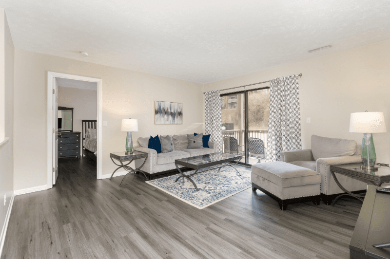 Southgate Condo: 28 Woodland Hills dr
