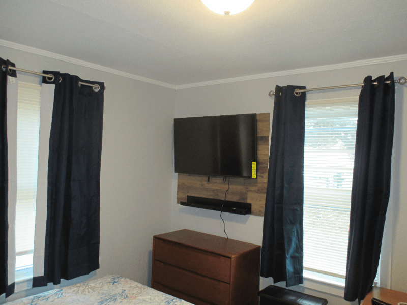Norfolk Multiplex: 9628 11th Bay