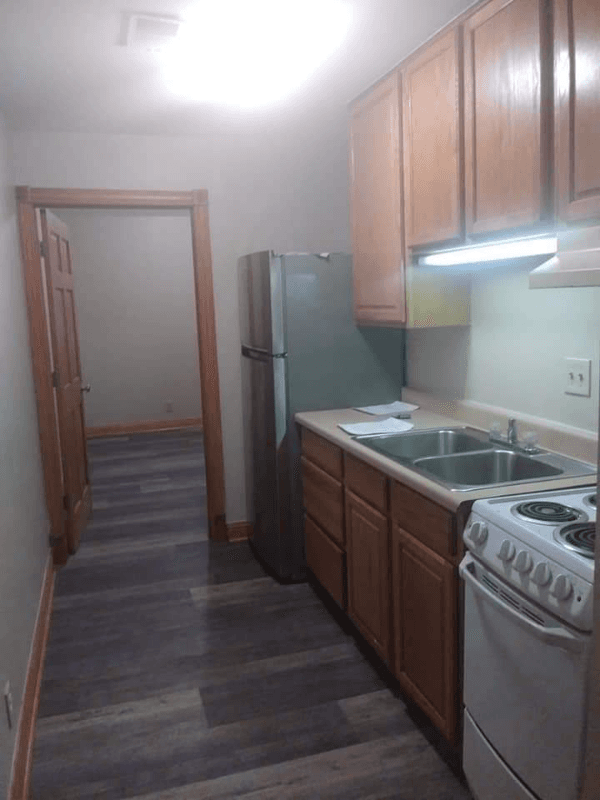 Milwaukee Apartment: 2501 W Kilbourn Ave